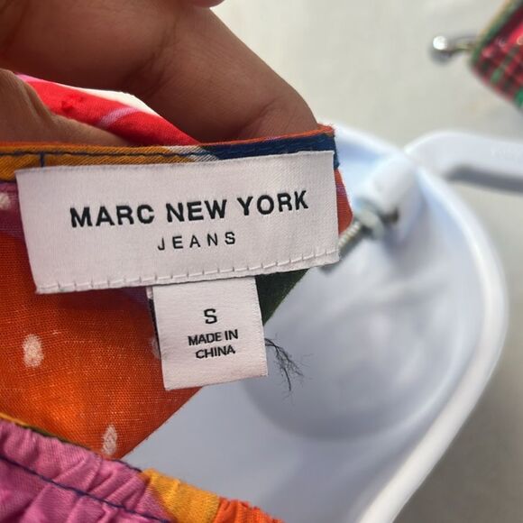 Marc New York Ruffled Short Sleeve Colorful Tropical Top Size Small - Picture 3 of 14